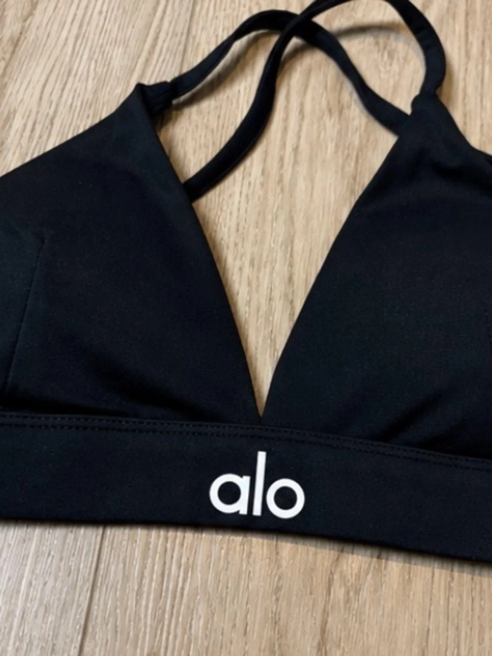 ALO Yoga soft triangle